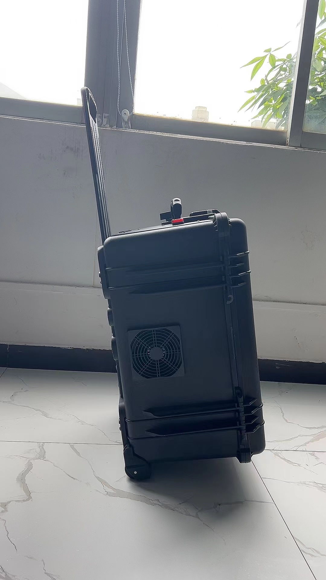 平远手拉箱型移动通信干扰器